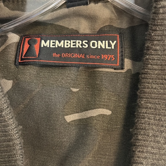 Members Only Women’s Green Camo 80’s Flavor Boyfriend Jacket Size Large - Picture 3 of 6